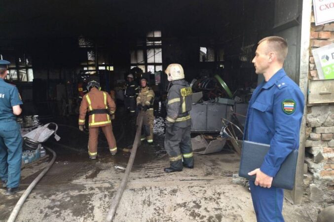 В Новосибирской области работник погиб при пожаре на предприятии