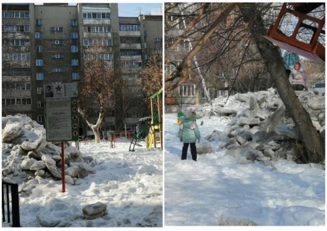 В Новосибирске управляющая компания убрала снег со двора на детскую площадку