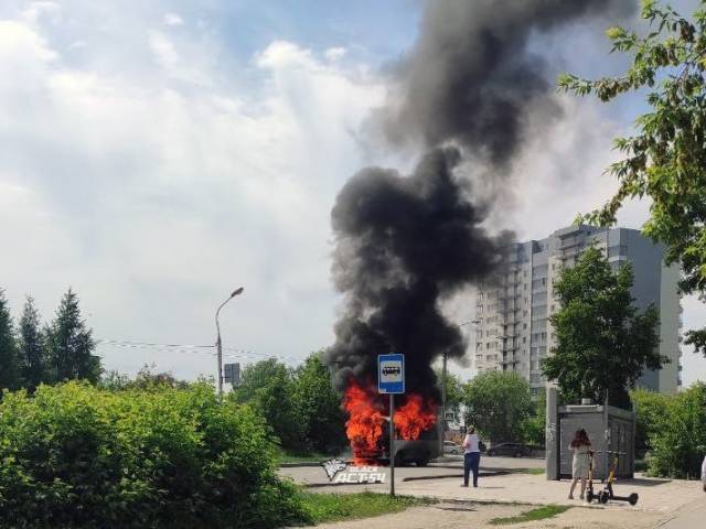 Прокуратура организовала проверку по факту возгорания автобуса в Академгородке