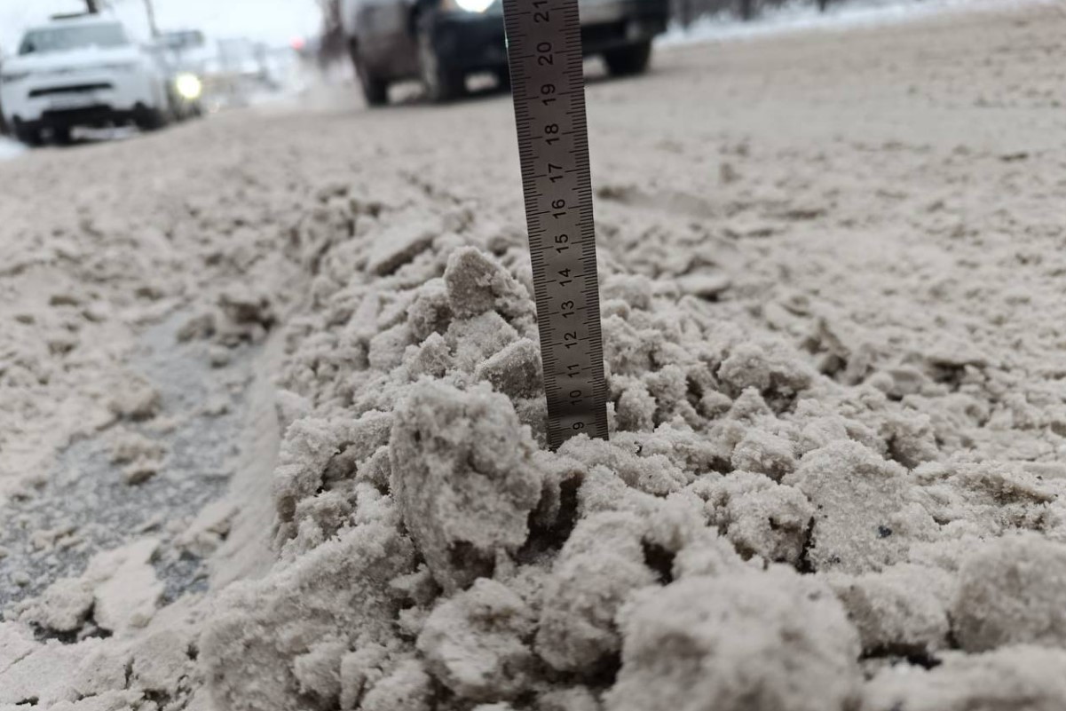 В Новосибирске прокуратура проверяет уборку снега на дорогах