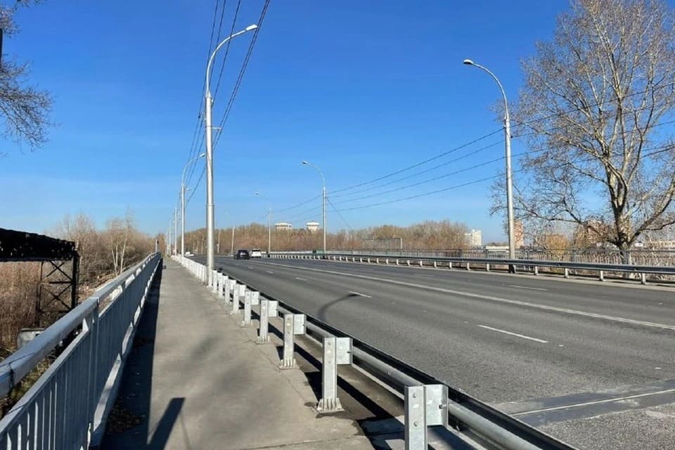 На Советском шоссе в Новосибирске отремонтировали три путепровода