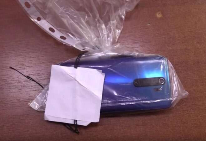 На вокзале «Новосибирск-главный» житель Алтая украл смартфон у пассажира