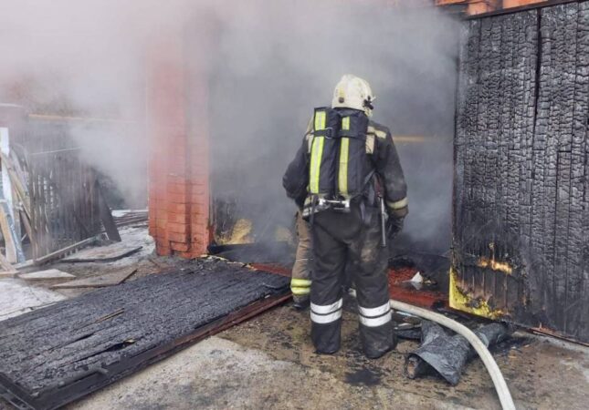 В Новосибирске пожарный извещатель спас многодетную семью