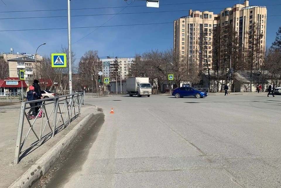 12-летнюю школьницу сбили на пешеходном переходе в Новосибирске