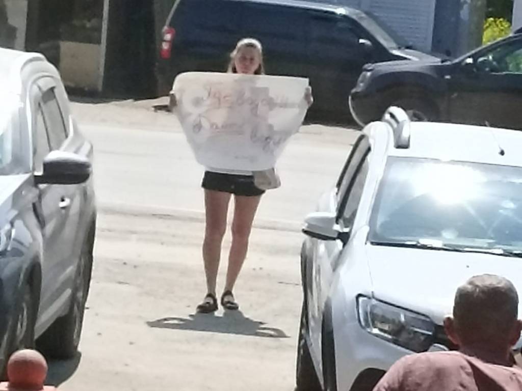 «Где вода?»: жители станции Мочище шестые сутки не могут постирать и помыться