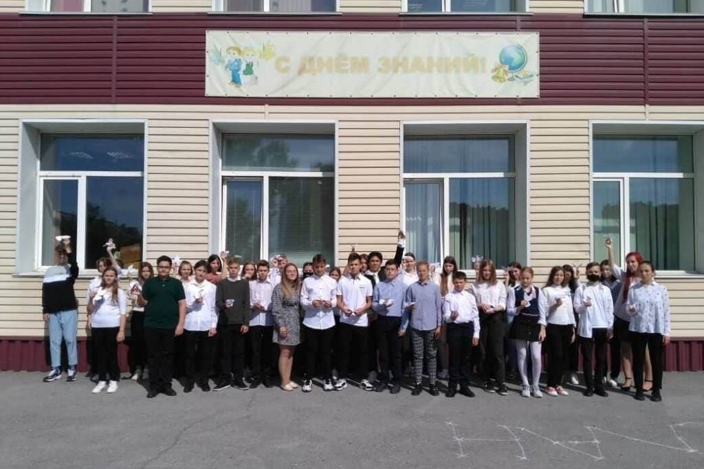 «Учатся в три смены»: в Новосибирске пройдет митинг из-за переполненности школы №76