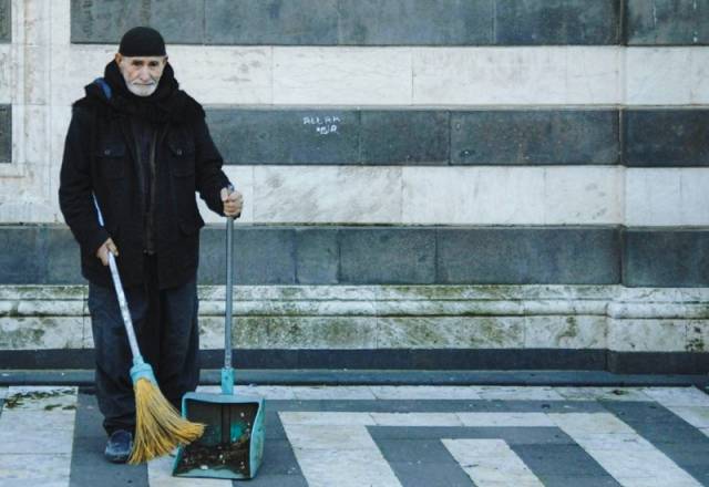 В Новосибирской области 1400 дворников официально устроили на работу после вмешательства прокуратуры