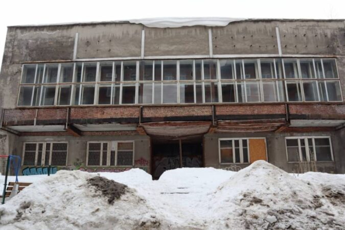 Старейший дом культуры в  Новосибирске – ДК Клары Цеткин – сровняли с землей