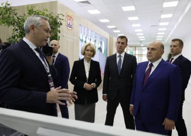 Губернатор Травников представил премьер-министру Мишустину опыт комплексного развития сельских территорий