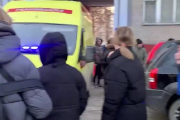 Беременную женщину с ребенком сбили в Новосибирске