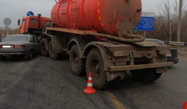 В Новосибирске за сломанные отцом ноги сын получил 750 тысяч рублей от страховой компании