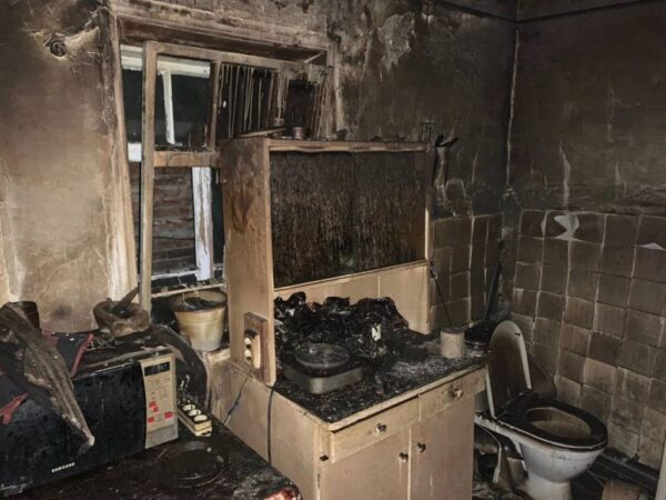 В Новосибирске СКР проводит проверку по факту гибели 2 человек на пожаре в Кировском районе