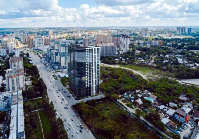 «Переливающийся кристалл»: открыты продажи квартир в новом доме-небоскребе у метро «Березовая роща»