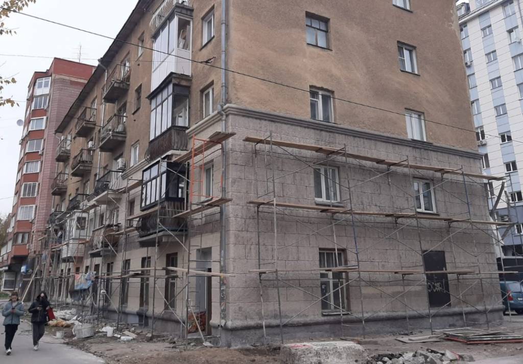 В Новосибирске капитально отремонтировали меньше половины домов по плану 2023 года