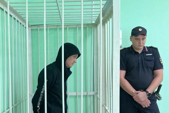 Забил до смерти: в Новосибирске арестовали мужчину по подозрению в убийстве жены
