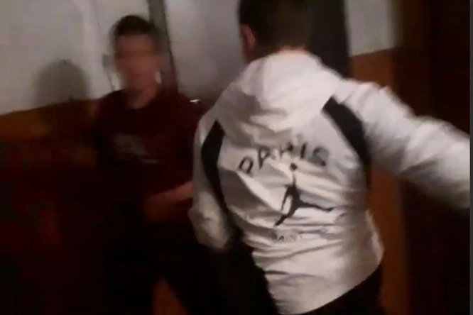 Глава СКР потребовал доклад после избиения подростка в Новосибирске