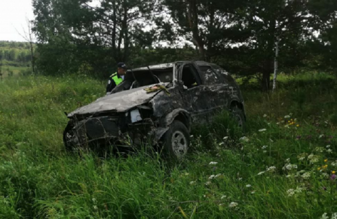 Под Новосибирском водитель иномарки без прав погиб в ДТП