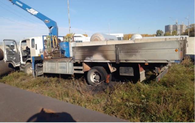 В Новосибирске после соприкосновения с проводами вспыхнул кран