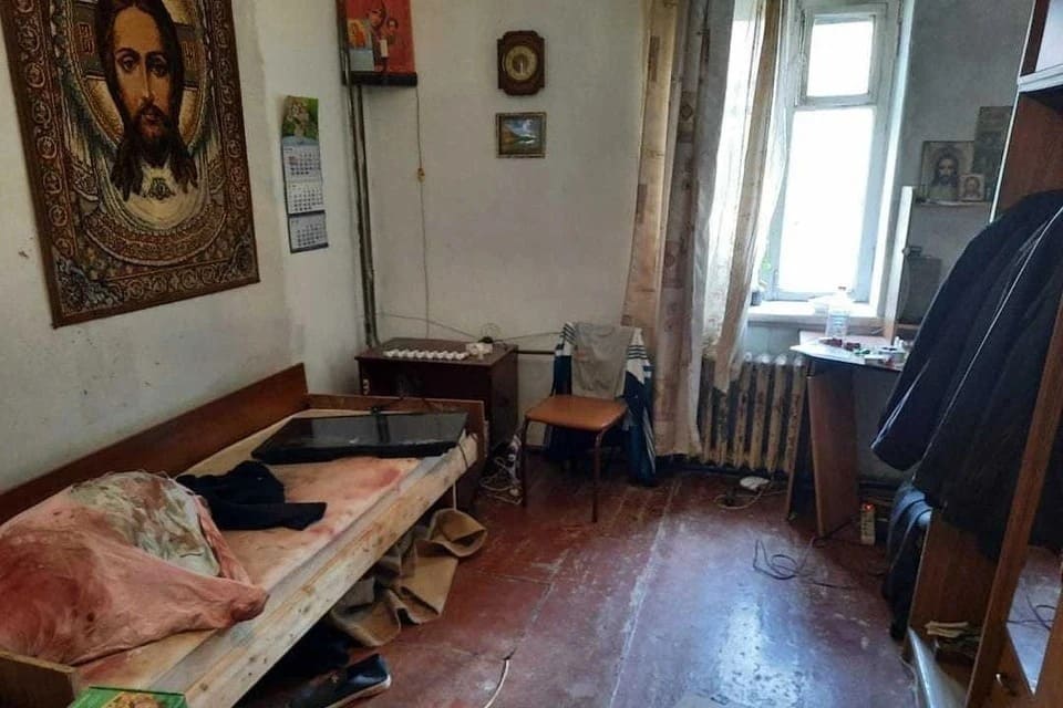 В Новосибирске троих мужчин осудили за убийство знакомого и нападение на его слепую мать