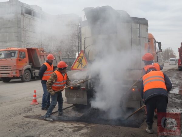 На дорогах Новосибирской области начался весенний восстановительный ремонт