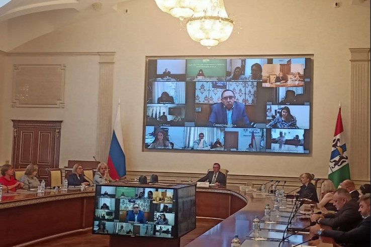 В НСО поликлиники готовы проводить диспансеризацию и вакцинацию