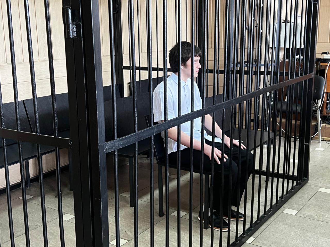 В Новосибирске судят студента колледжа за диверсии на РЖД