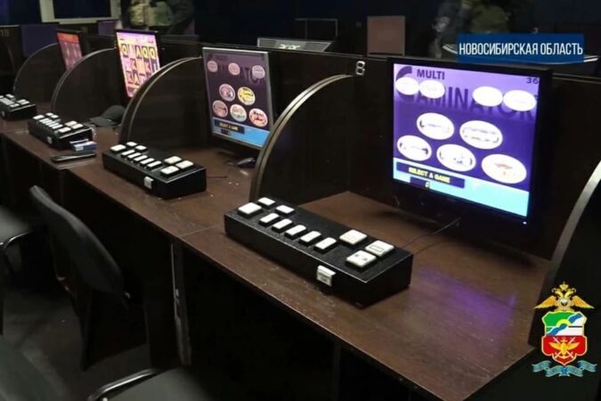 В Новосибирске в подпольном казино задержали нелегальных мигрантов