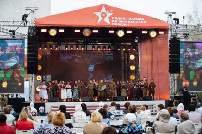 Депутаты объединения «Лига эффективности» в День Победы устроили праздник для новосибирцев