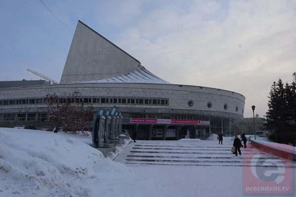 В Новосибирске потратят 2 миллиона рублей на благоустройство площадки у театра «Глобус»