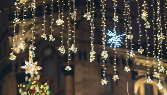 Мэрия Новосибирска купит 100 гирлянд для центра города за 5 млн рублей