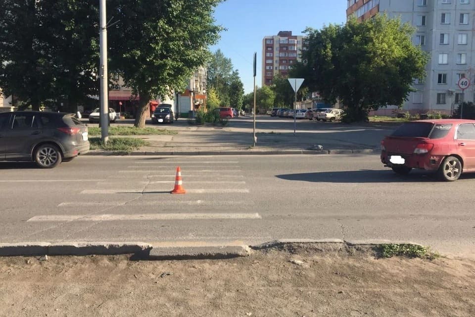 В Новосибирске водитель «Subaru Impreza» сбил 33-летнюю женщину на пешеходном переходе