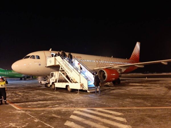 Больше чем на 12 часов задержаны авиарейсы из Новосибирска в Сочи из-за тумана