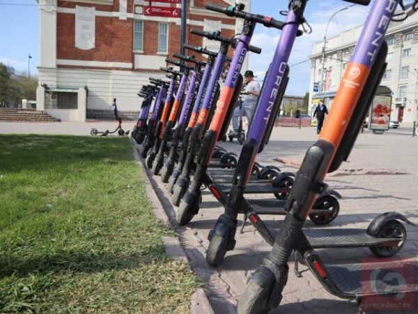 Новосибирским самокатчикам выписали 2 тысячи штрафов