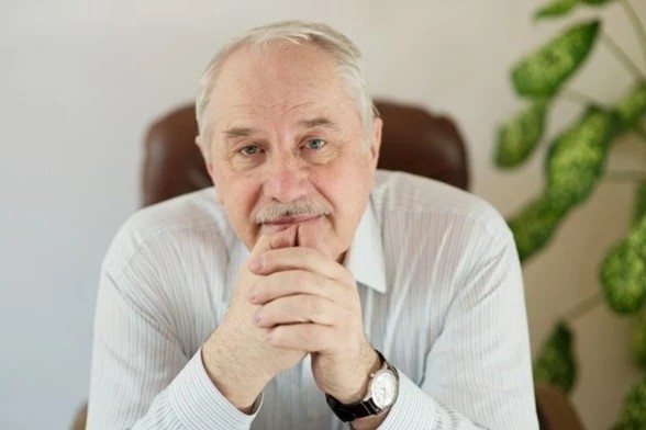 Суд продлил арест обвиняемому в госизмене новосибирскому физику Анатолию Маслову до 10 ноября