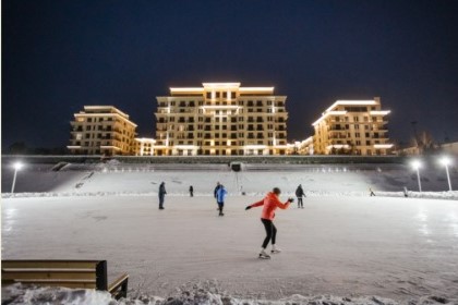 В Новосибирске открыли новый ледовый каток