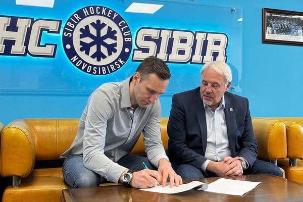 В Новосибирске новым главным тренером ХК «Сибирь» стал 46-летний канадец Дэвид Немировски