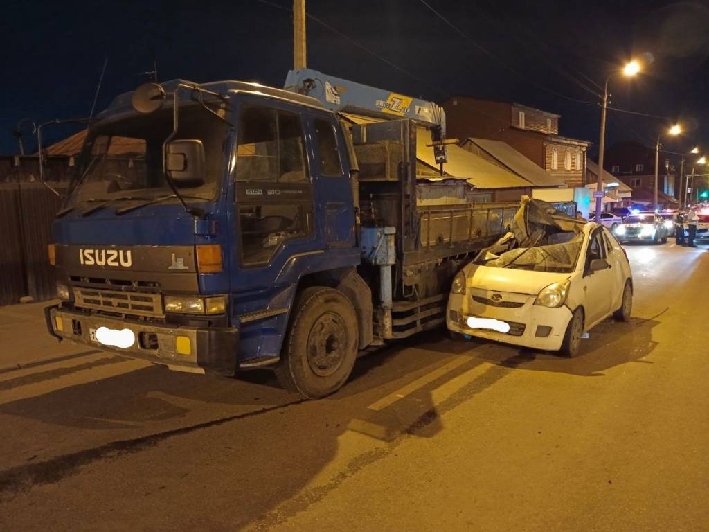 В Новосибирске на улице Волочаевкой погиб водитель иномарки