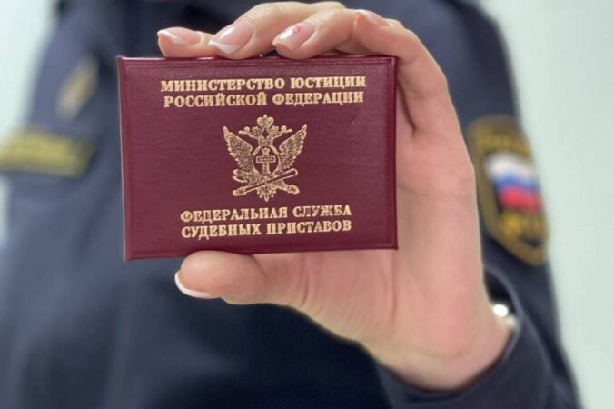 Житель Новосибирска вернул долг знакомому после ареста банковского счёта