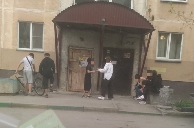 В Новосибирске МВД проверит сообщения об агрессивных подростках на «Золотой Ниве»