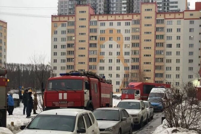 В Новосибирске произошел пожар в квартире на улице Петухова