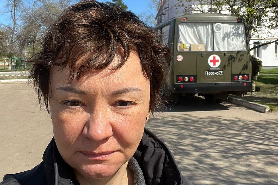 Дефибриллятор для госпиталя в ЛНР приобрели депутаты Заксобрания НСО