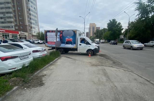 В Новосибирске мужчина на ГАЗели сбил несовершеннолетнего велосипедиста