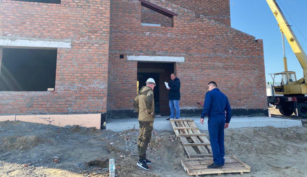 В Новосибирской области отстает от графика строительство дома для детей-сирот