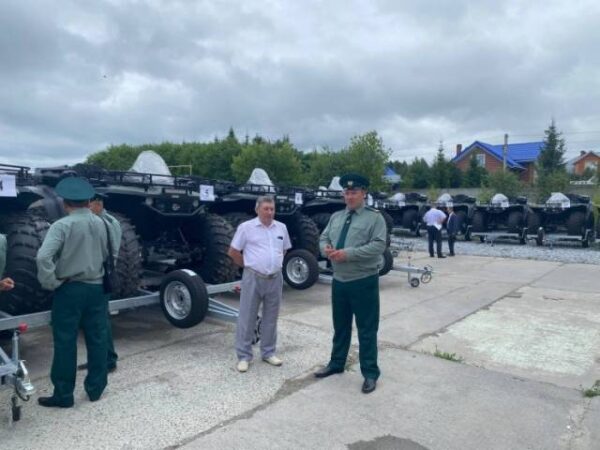Госинспекторы в Новосибирской области получили новую спецтехнику для борьбы с браконьерами