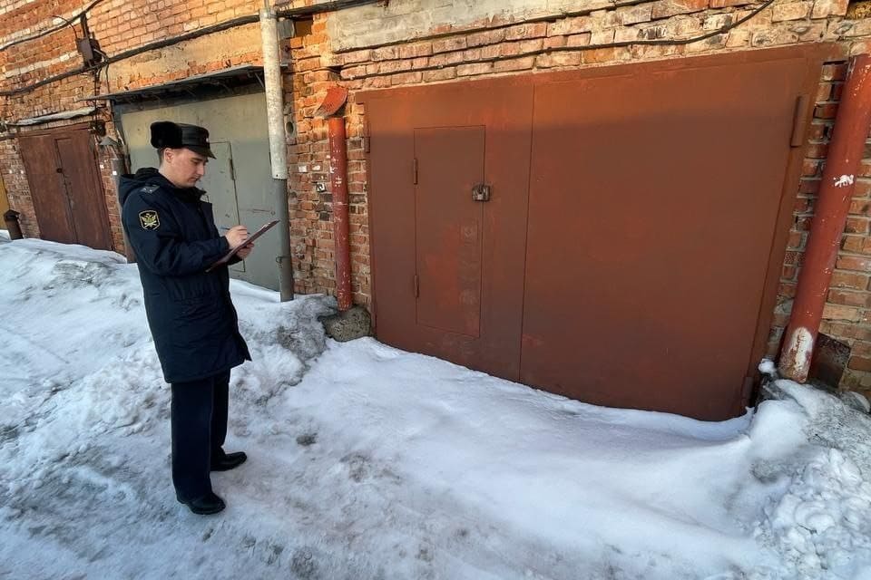 В Новосибирской области продадут гараж мужчины в счёт погашения долгов