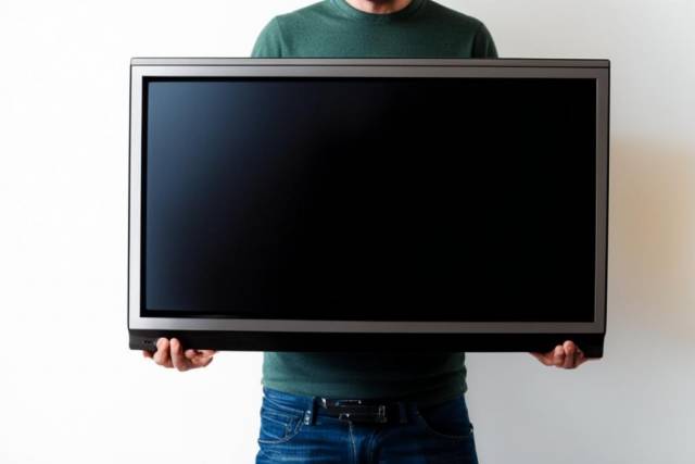 Пригласила домой: новосибирец познакомился с женщиной и обокрал её