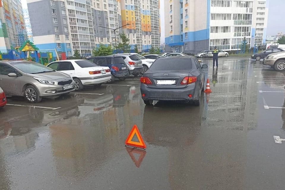 В Новосибирске водитель «Toyota Corolla» сбил 6-летнего мальчика на велосипеде