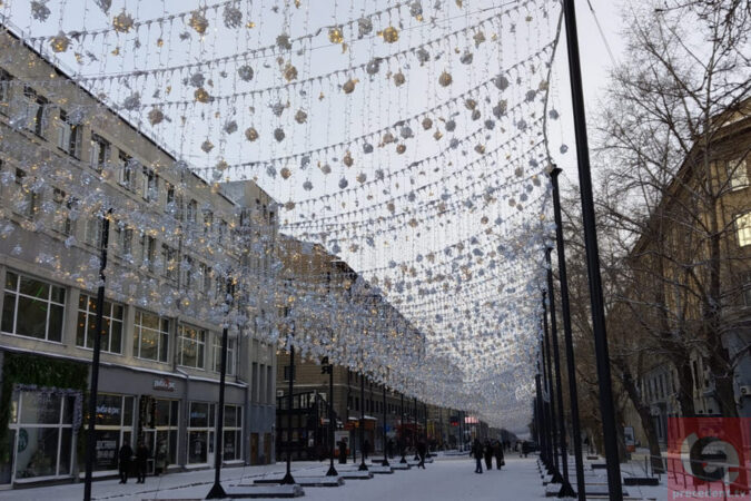 Улицу Ленина в Новосибирске украсят к Новому году за 3