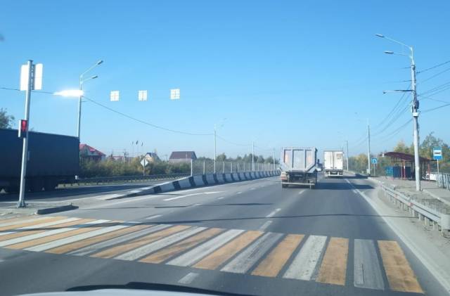 В Новосибирске на опасном переходе по пути в аэропорт Толмачево установили светофор