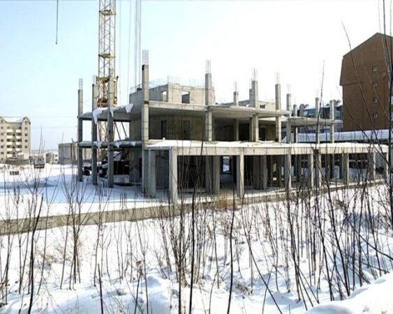 В Новосибирске выставили на торги долгострой с 30-летней историей